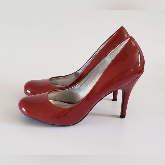Jessica Simpson Red Patent Leather Heels Size 7.5 B - Picture 2 of 11